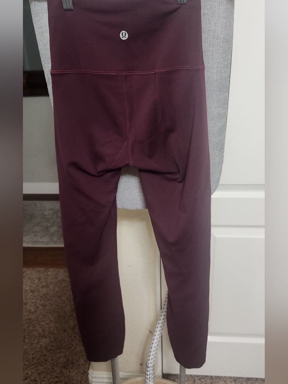 Lululemon Wunder Train High-Rise Crop 23" Maroon Size 2 Excellent Condition - Picture 3 of 5